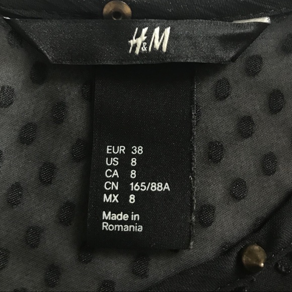 15 H&M’s sheer studded polka dot sleeveless top T2 - Picture 5 of 5